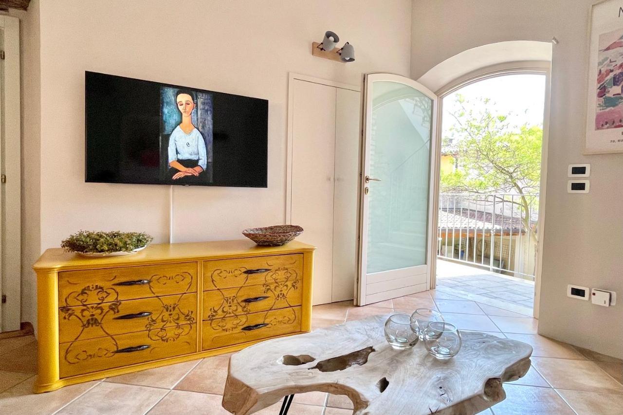 Apartamento Borgo Dei Sogni San Felice del Benaco Exterior foto
