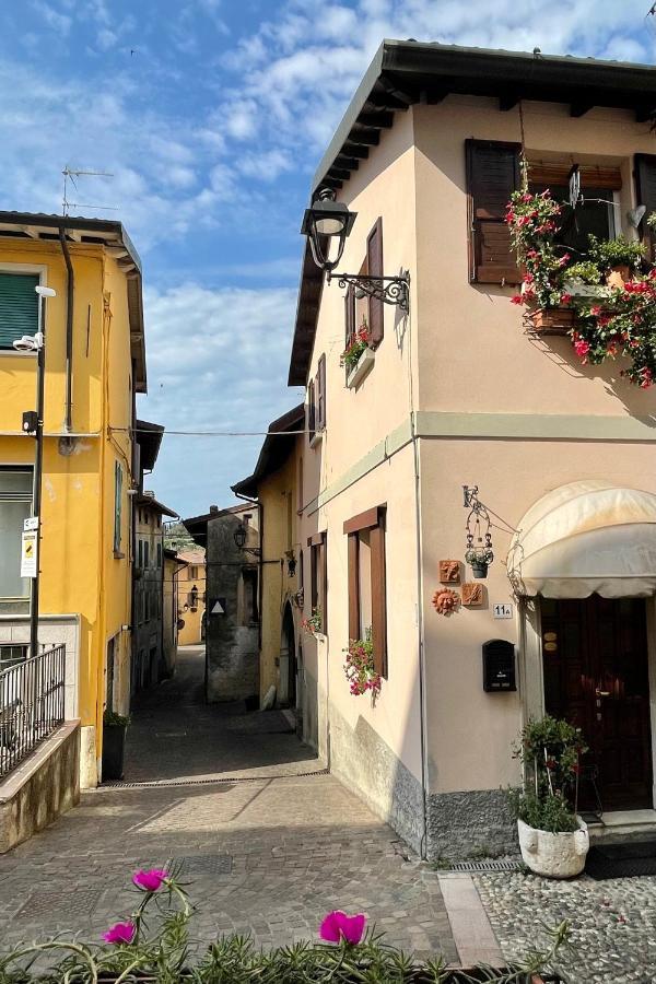 Apartamento Borgo Dei Sogni San Felice del Benaco Exterior foto