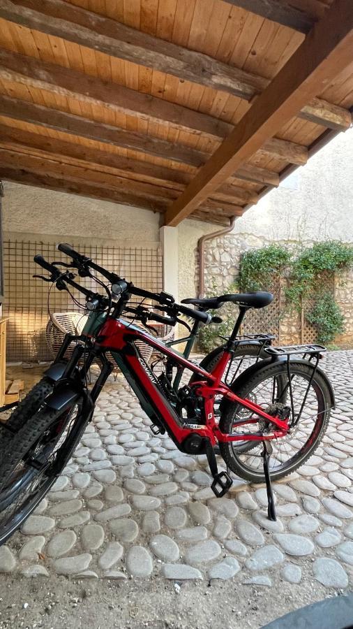 Apartamento Borgo Dei Sogni San Felice del Benaco Exterior foto